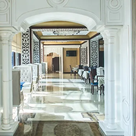 Emerald Hotel Baku-2